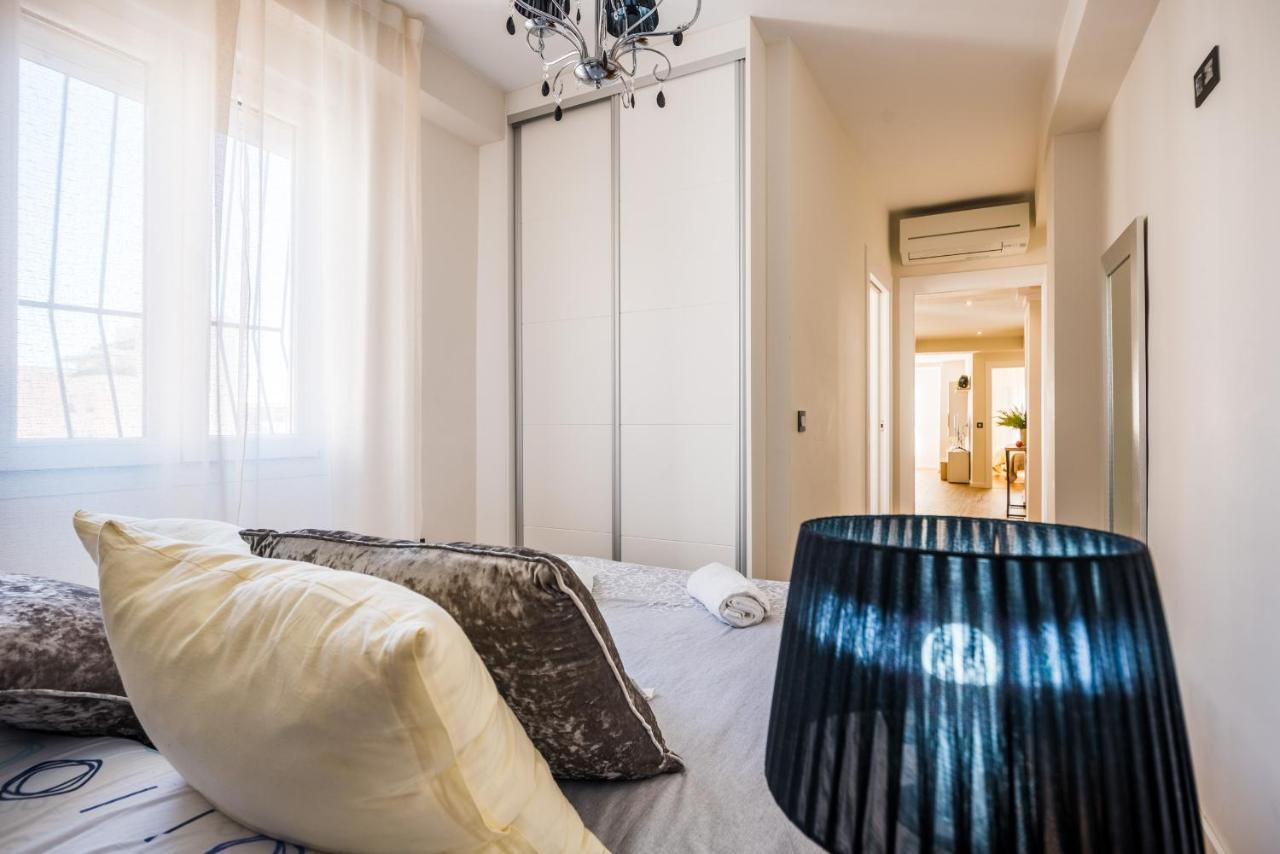 Expoholidays-Rueda Lopez Apartamento De Lujo Almería Exteriör bild